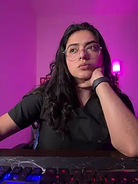 Ales Kitten Live online show from February 19, 9:13 pm