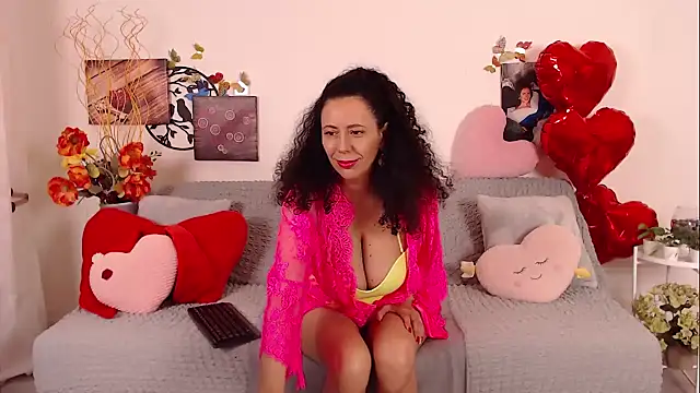 BettiAdamson online show from March 5, 7:04 am