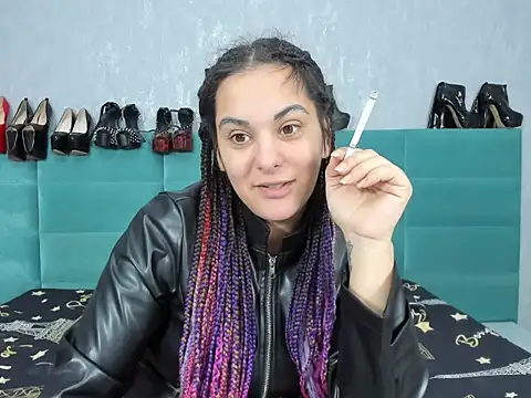 emilyvondark online show from February 14, 9:33 am