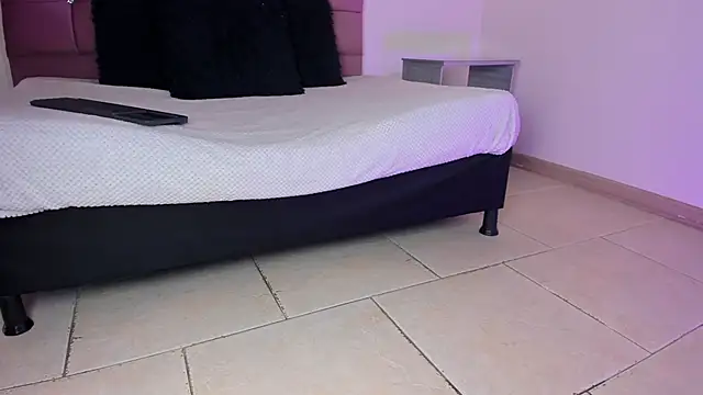 Lia Nova online show from April 4, 9:24 pm