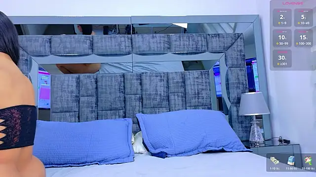 Samantha Mont online show from April 17, 3:03 pm