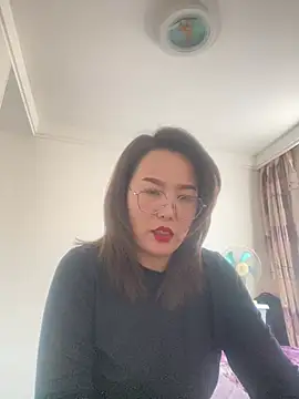 Youyou 12 online show from February 3, 3:48 am