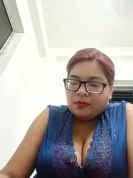 Elie Hallway online show from June 18, 5:51 pm