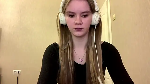 AgnesShy  online show from February 21, 8:04 am