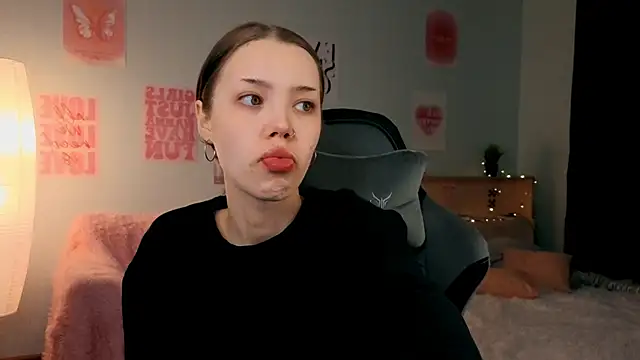 Vexnexe online show from March 4, 7:42 pm