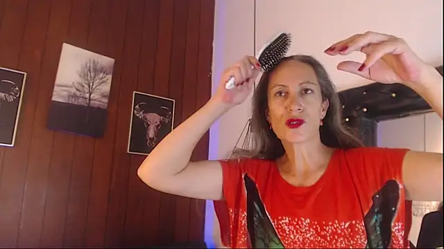 laurasofia45 online show from February 11, 3:20 am