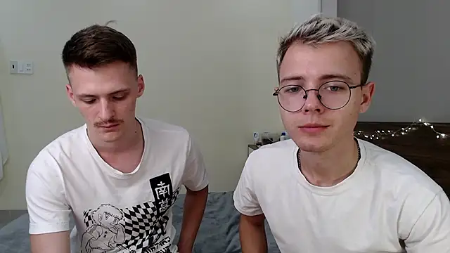 NikiKerryCum online show from February 5, 3:04 pm