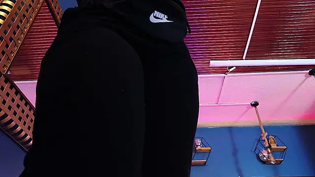 Ladyy brownn online show from February 10, 11:13 am