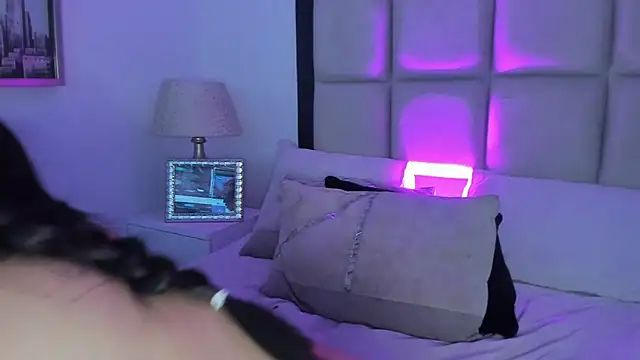 SussyFox online show from March 23, 9:15 am