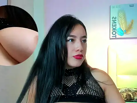 AmyTorres  online show from February 6, 9:29 pm