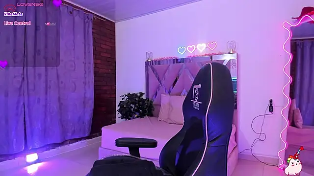 ZAYRA TAY online show from February 2, 11:53 am