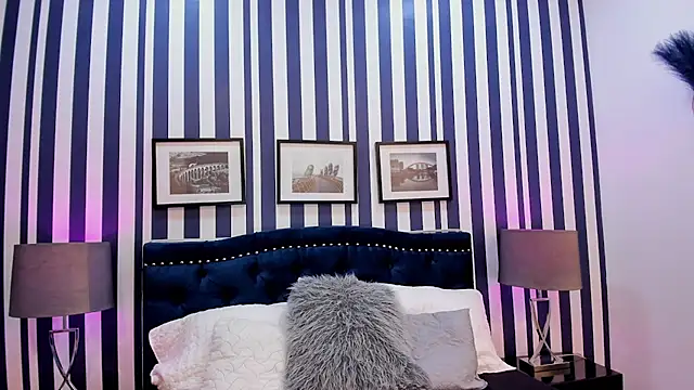 TherezaLarson online show from April 13, 11:44 am