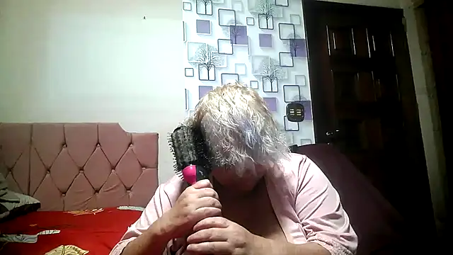 bialoba7 online show from February 9, 10:34 pm