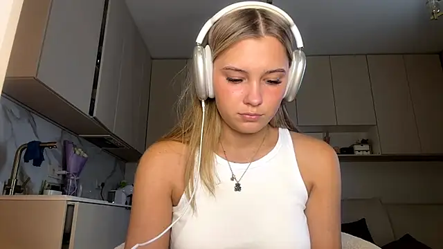 SeveralDip online show from February 25, 12:26 pm