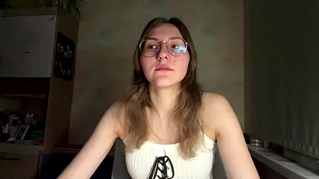 Miaaa Moon online show from July 7, 7:05 pm