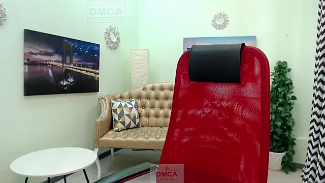 MONA W online show from March 28, 12:26 pm