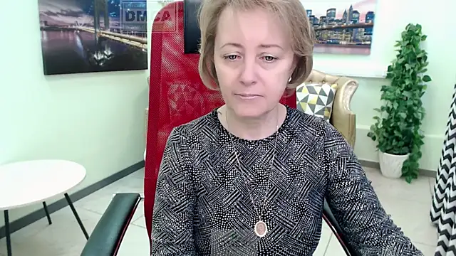 MONA W online show from April 8, 11:23 am