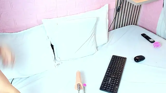 kelly 666 online show from March 2, 7:15 am