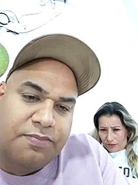 wessAndSandri online show from March 19, 8:24 pm