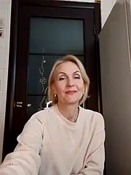 MichelleSolis online show from March 5, 8:15 pm