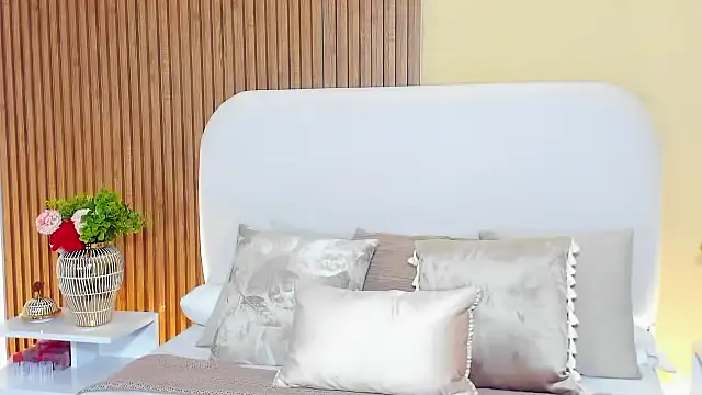 CristalMayson online show from March 28, 12:22 am