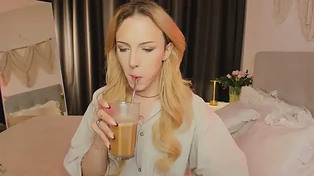 Tiffany  King online show from April 8, 5:31 am