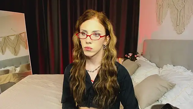 Tiffany  King online show from February 21, 8:31 pm