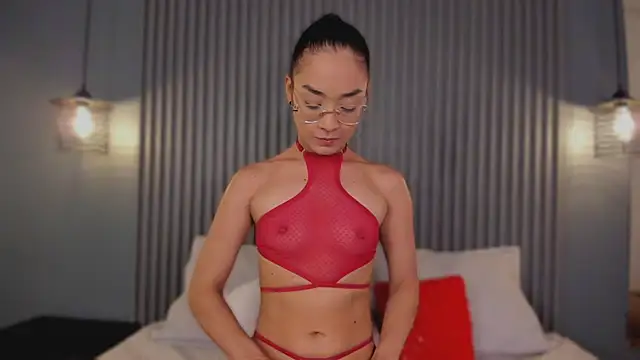 Mialarouse online show from February 24, 8:18 pm