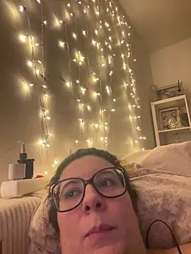 JasmineGlow7 online show from May 27, 9:12 pm
