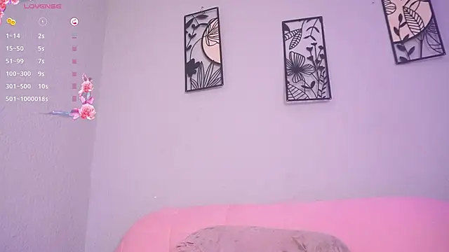 loveegirll1 online show from April 4, 4:44 am