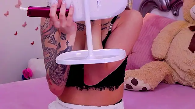 KayaRosse online show from April 20, 4:26 am