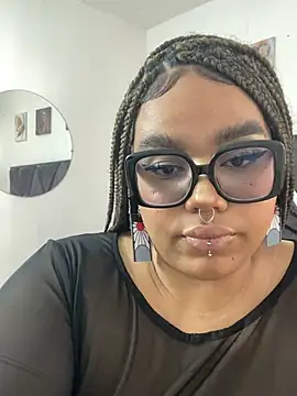 AlahiaFrequency online show from March 4, 9:32 pm