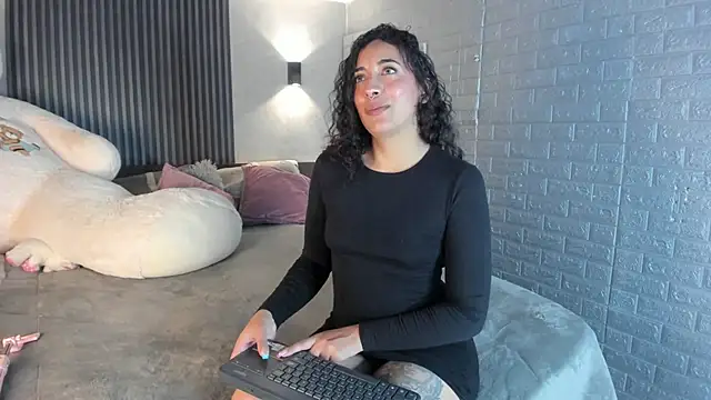 Magic ivone online show from April 13, 11:55 am