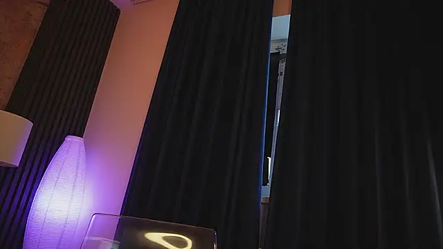 KimmBlaze online show from March 10, 5:11 am