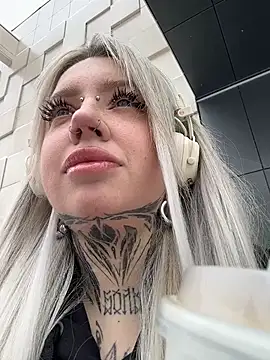 Chiibi online show from February 10, 10:51 am