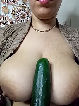 kamilia sexyy online show from March 3, 8:04 pm