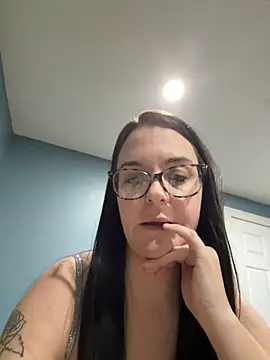 lanacolleen12 online show from February 9, 8:00 pm