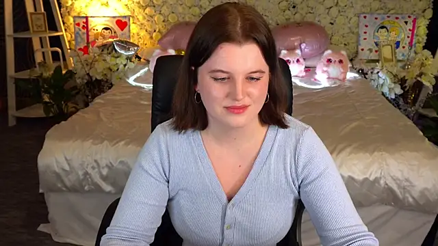 KristiFoxy online show from April 9, 7:08 pm