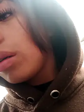 MeelFox online show from April 21, 12:56 pm