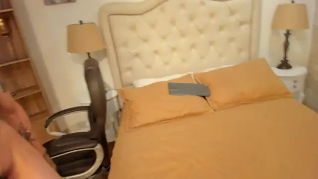 Goldentemptation  online show from May 31, 1:39 pm