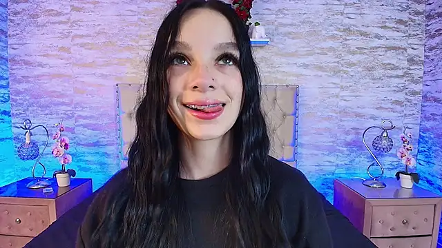 Elizabeth Ferrer online show from April 18, 12:51 pm