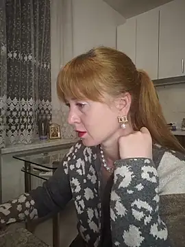 LanaBananaa  online show from March 3, 10:49 pm