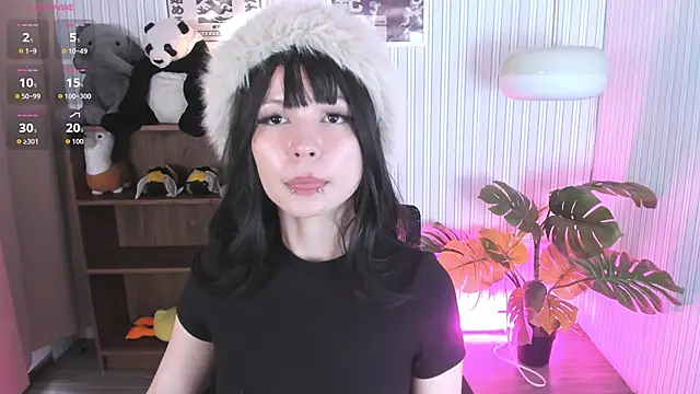 Laukyubey1 online show from February 12, 8:43 pm