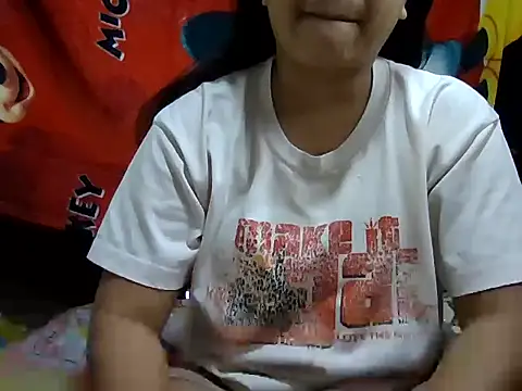 Pinaymorenabebe12 online show from February 22, 7:20 am