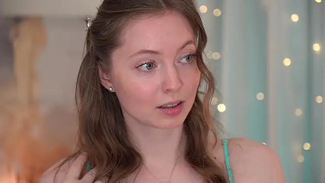 moan elisa online show from March 13, 1:29 am