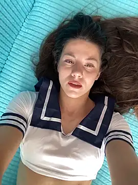 OnlyLeiLa online show from April 17, 6:26 am