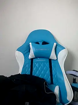 Julieta Parker online show from April 8, 7:21 am