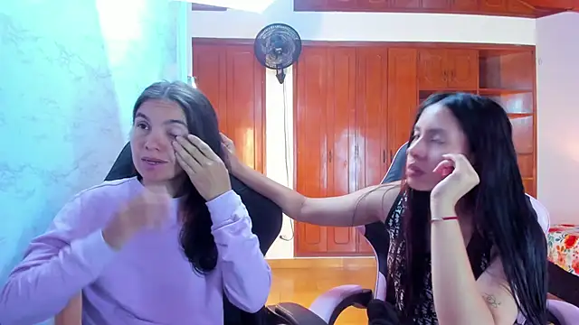 Emily and Soffy online show from February 6, 12:19 pm