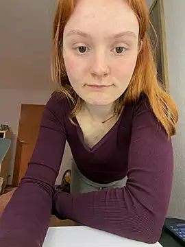 mad girlygirl online show from February 7, 8:35 pm