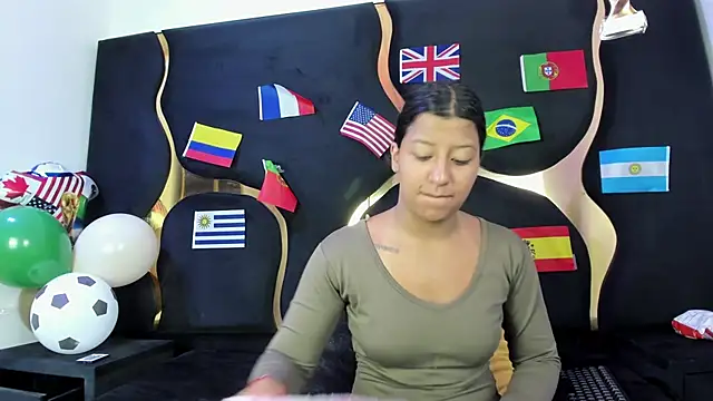 Vaneline2 online show from June 16, 3:35 pm